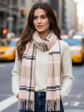 100% Cashmere Plaid Fringe Scarf Made In Scotland